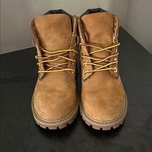 Timberland Kids Boots in Brown with Yellow Accents